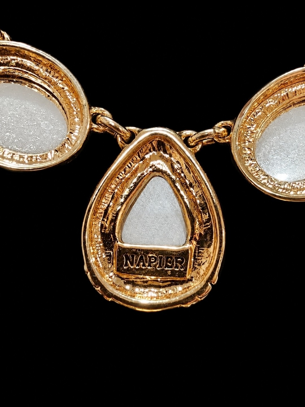 Vintage Signed Napier Gold-Tone Necklace & Matching Earrings Set - Picture 2 of 4